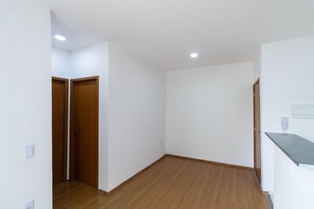 Sala de apartamento para alugar com 2 quartos, 46m² em Campo Grande, Rio de Janeiro