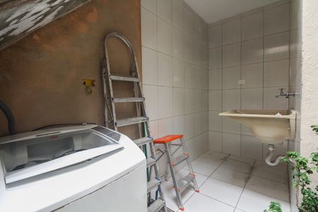 Casa à venda com 110m², 2 quartos e 1 vagaÁrea de Serviço