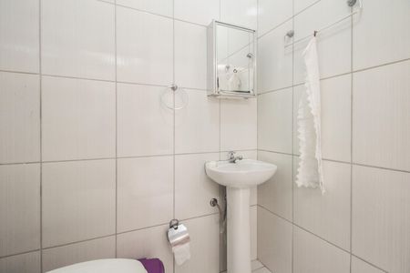 Casa à venda com 110m², 2 quartos e 1 vagaBanheiro 2