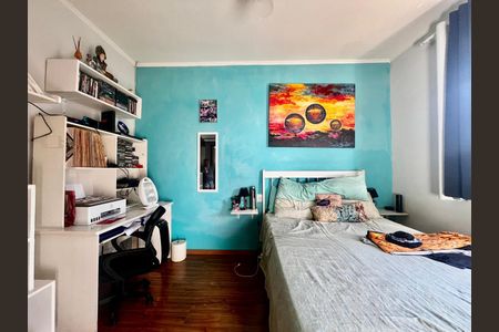 Casa à venda com 200m², 3 quartos e 3 vagas Casa à venda com 200m², 3 quartos e 3 vagasQuarto 2