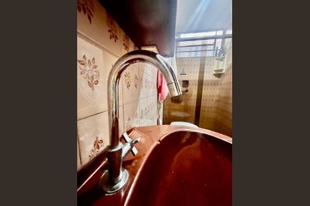 Casa à venda com 200m², 3 quartos e 3 vagas Casa à venda com 200m², 3 quartos e 3 vagasBanheiro