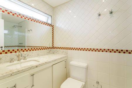 Apartamento para alugar com 119m², 3 quartos e 2 vagasBanheiro da Suíte