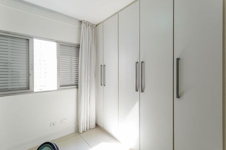Apartamento para alugar com 119m², 3 quartos e 2 vagasQuarto 2
