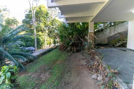 Casa de condomínio à venda com 336m², 4 quartos e 2 vagasÁrea externa