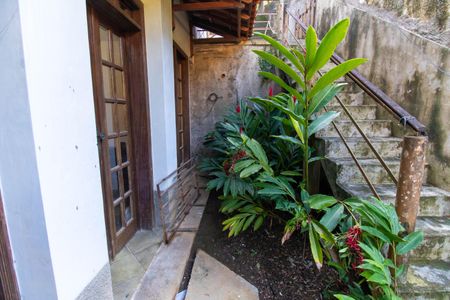 Casa de condomínio à venda com 336m², 4 quartos e 2 vagasÁrea externa