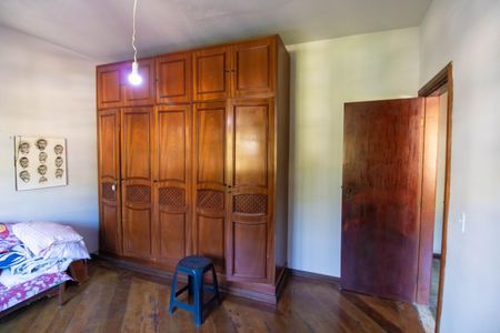 Casa de condomínio à venda com 336m², 4 quartos e 2 vagasQuarto 3