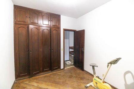 Casa de condomínio à venda com 336m², 4 quartos e 2 vagasQuarto 1