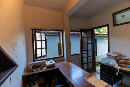 Casa de condomínio à venda com 336m², 4 quartos e 2 vagasQuarto de Serviço