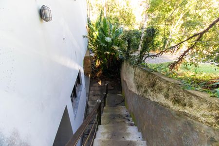 Casa de condomínio à venda com 336m², 4 quartos e 2 vagasÁrea externa