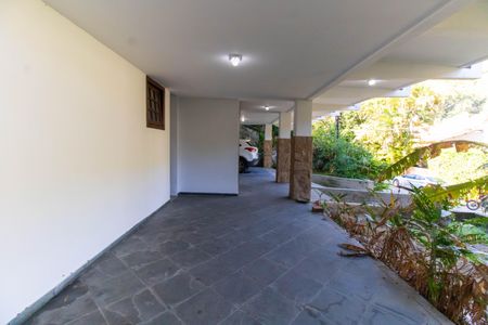 Casa de condomínio à venda com 336m², 4 quartos e 2 vagasÁrea externa