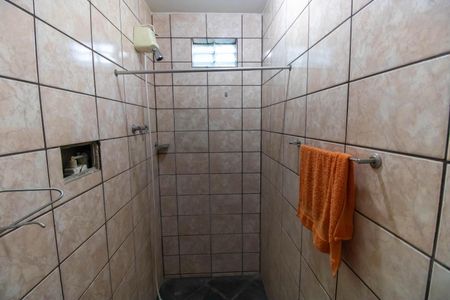 Casa de condomínio à venda com 336m², 4 quartos e 2 vagasBanheiro Externo