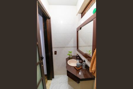 Casa de condomínio à venda com 336m², 4 quartos e 2 vagasLavabo da Sala