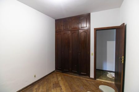 Casa de condomínio à venda com 336m², 4 quartos e 2 vagasQuarto 1