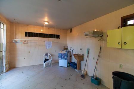 Casa de condomínio à venda com 336m², 4 quartos e 2 vagasÁrea de Serviço