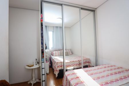 Apartamento à venda com 47m², 2 quartos e 1 vagaQuarto 2