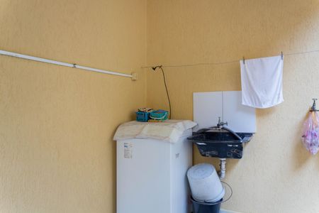 Casa à venda com 132m², 3 quartos e 2 vagas Casa à venda com 132m², 3 quartos e 2 vagasÁrea de Serviço