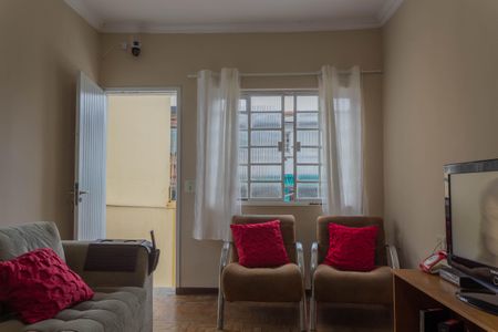 Casa à venda com 132m², 3 quartos e 2 vagas Casa à venda com 132m², 3 quartos e 2 vagasSala