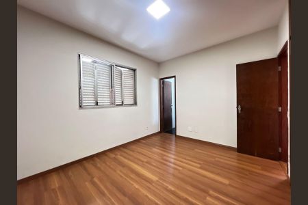 Apartamento à venda com 100m², 4 quartos e 2 vagas
