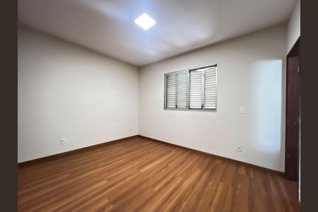 Apartamento à venda com 100m², 4 quartos e 2 vagas