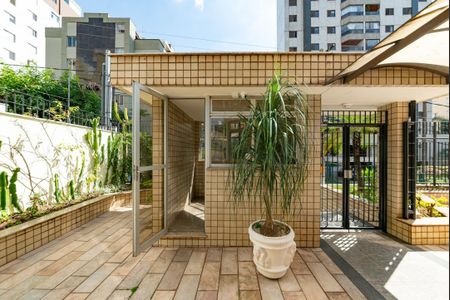 Apartamento à venda com 230m², 4 quartos e 4 vagas Apartamento à venda com 230m², 4 quartos e 4 vagasÁrea comum