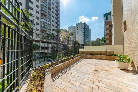 Apartamento à venda com 230m², 4 quartos e 4 vagas Apartamento à venda com 230m², 4 quartos e 4 vagasÁrea comum