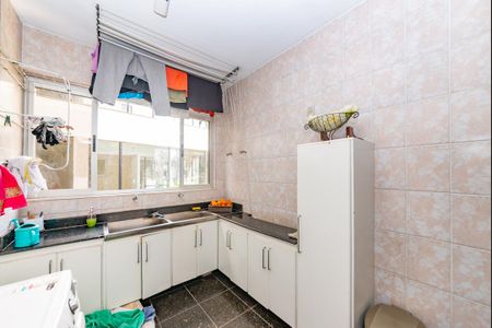 Apartamento à venda com 230m², 4 quartos e 4 vagas Apartamento à venda com 230m², 4 quartos e 4 vagasÁrea de Serviço