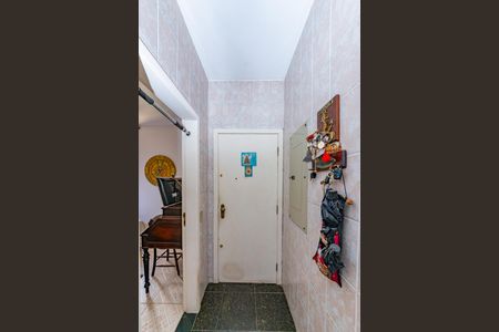 Apartamento à venda com 230m², 4 quartos e 4 vagas Apartamento à venda com 230m², 4 quartos e 4 vagasÁrea de Serviço