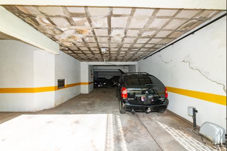 Apartamento à venda com 230m², 4 quartos e 4 vagas Apartamento à venda com 230m², 4 quartos e 4 vagasGaragem