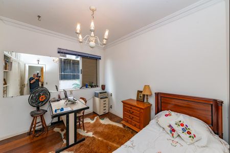 Apartamento à venda com 230m², 4 quartos e 4 vagas Apartamento à venda com 230m², 4 quartos e 4 vagasSuíte 2