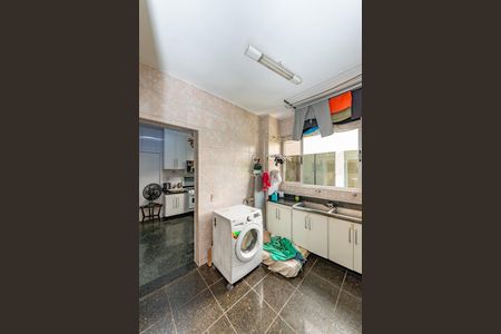 Apartamento à venda com 230m², 4 quartos e 4 vagas Apartamento à venda com 230m², 4 quartos e 4 vagasÁrea de Serviço