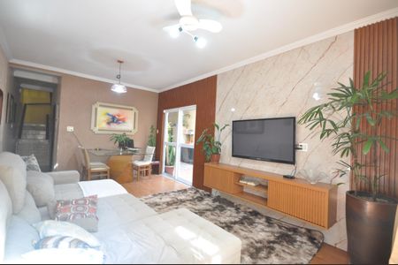 Casa à venda com 200m², 7 quartos e 7 vagasSala 