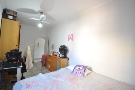 Casa à venda com 200m², 7 quartos e 7 vagasCasa 3 - Quarto 2