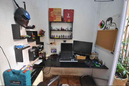 Casa à venda com 200m², 7 quartos e 7 vagasEscritório