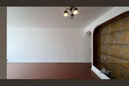 Apartamento à venda com 71m², 2 quartos e 1 vagaSala de Jantar