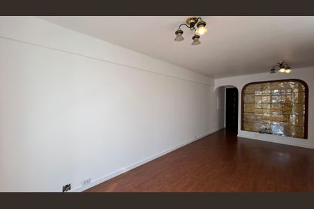 Apartamento à venda com 71m², 2 quartos e 1 vagaSala