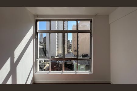 Apartamento à venda com 71m², 2 quartos e 1 vagaSala