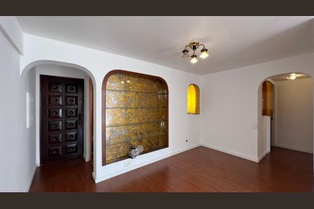 Apartamento à venda com 71m², 2 quartos e 1 vagaSala de Jantar