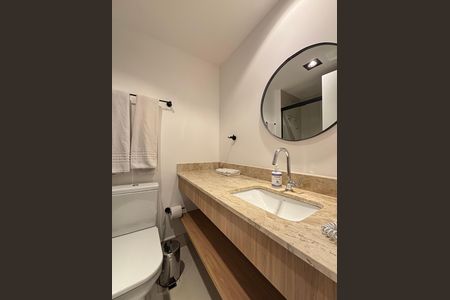 Studio para alugar com 30m², 1 quarto e sem vaga Studio para alugar com 30m², 1 quarto e sem vagaBanheiro