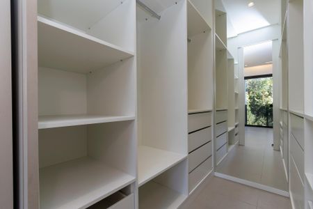 Casa à venda com 208m², 5 quartos e 2 vagasCloset da suíte 3