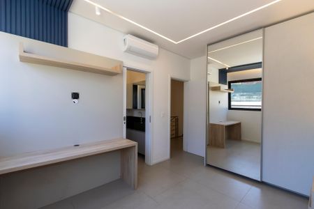 Casa à venda com 208m², 5 quartos e 2 vagasQuarto 4 - Semi Suite