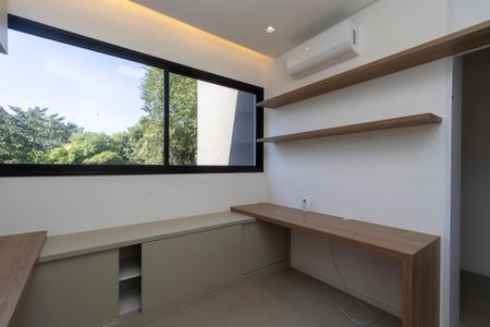 Casa à venda com 208m², 5 quartos e 2 vagasQuarto 2