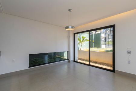 Casa à venda com 208m², 5 quartos e 2 vagasSala