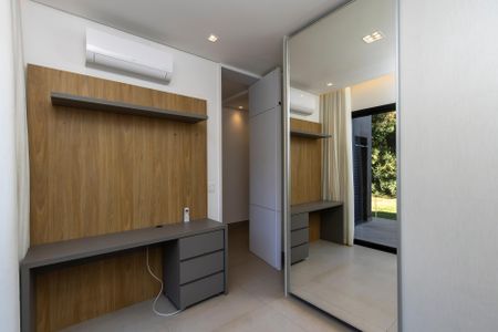 Casa à venda com 208m², 5 quartos e 2 vagasQuarto 1