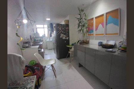 Apartamento à venda com 4 quartos, 110m² em Ingá, Niterói