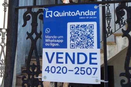 Casa à venda com 400m², 4 quartos e 6 vagasPlaquinha 