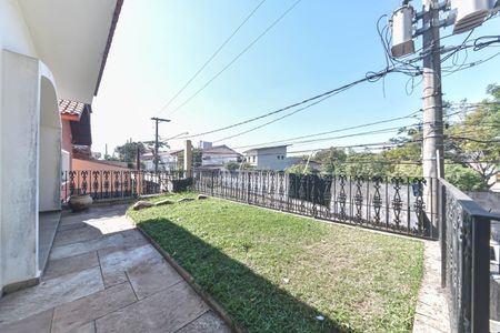 Casa à venda com 400m², 4 quartos e 6 vagasEntrada