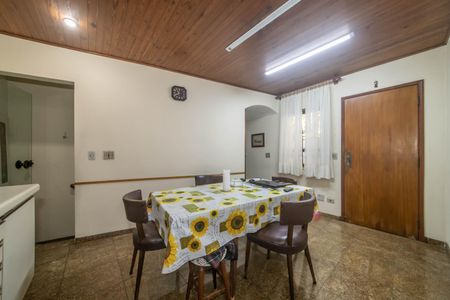 Casa à venda com 400m², 4 quartos e 6 vagasCopa