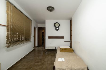 Casa à venda com 400m², 4 quartos e 6 vagasQuarto de Serviço