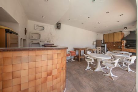 Casa à venda com 400m², 4 quartos e 6 vagasArea Gourmet