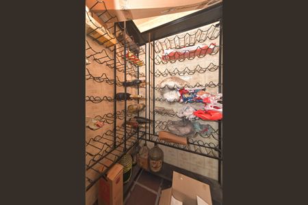 Casa à venda com 400m², 4 quartos e 6 vagasAdega